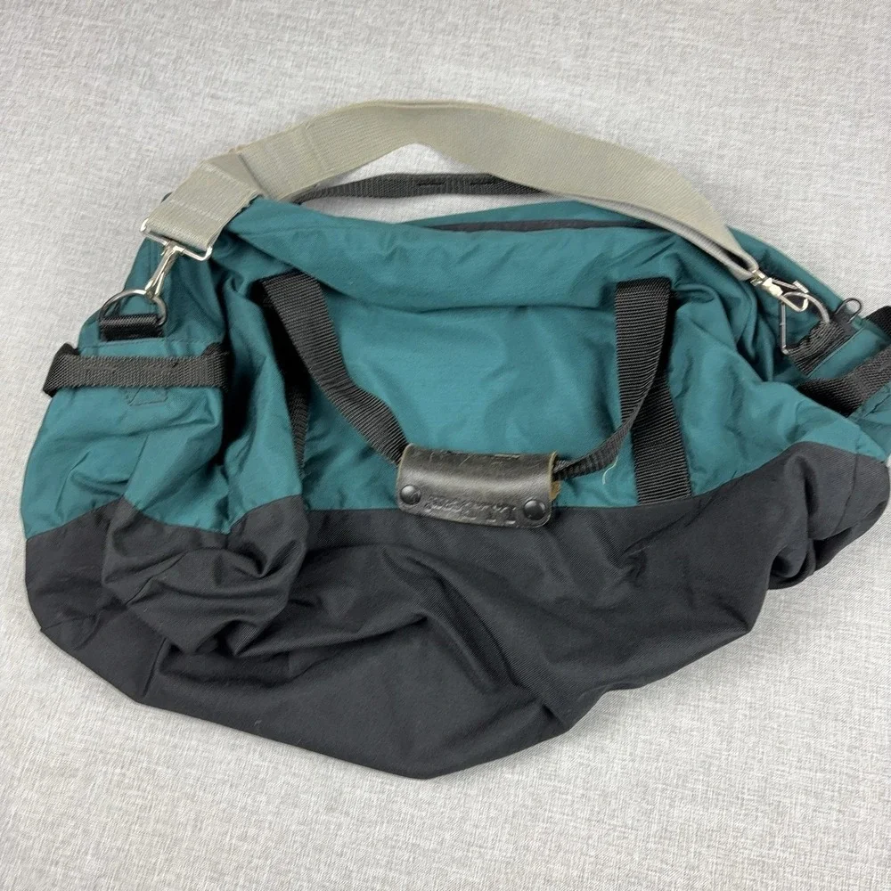 Vintage L.L. Beach Adventure Duffle Bag Green Black Nylon Travel Gym USA 90s